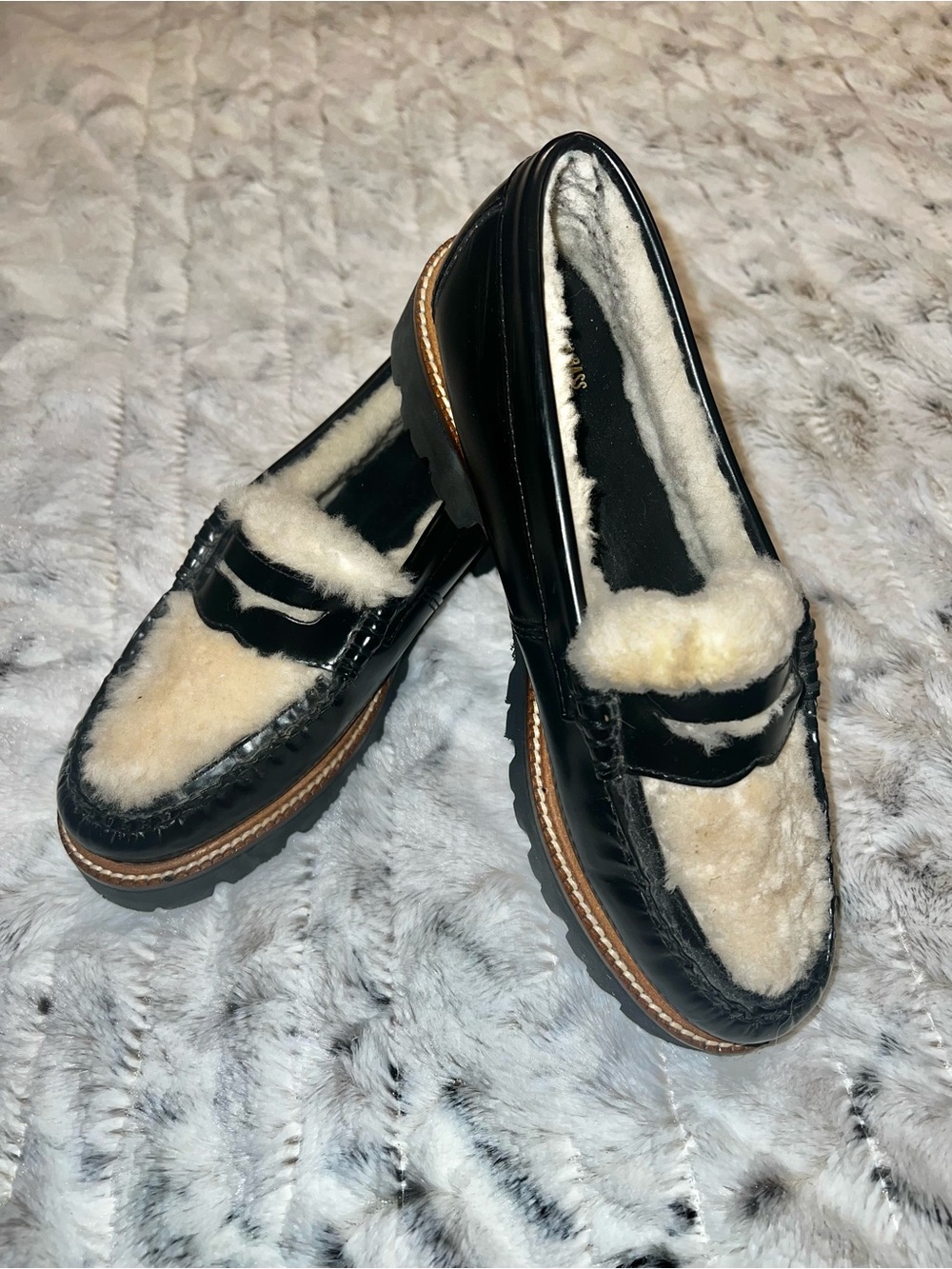G.H. Bass Weejuns Whitney Black Leather Faux-Shearling Penny Loafers Sz-7 - Picture 2 of 10